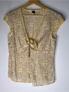 Vintage Gap Yellow Tan White Cap Sleeve Button down Tie Cotton Top Small